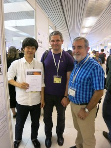 左から柿澤さん，JurajMajzla氏（EMU秘書），FernandoGervilla氏（EMU副会長
